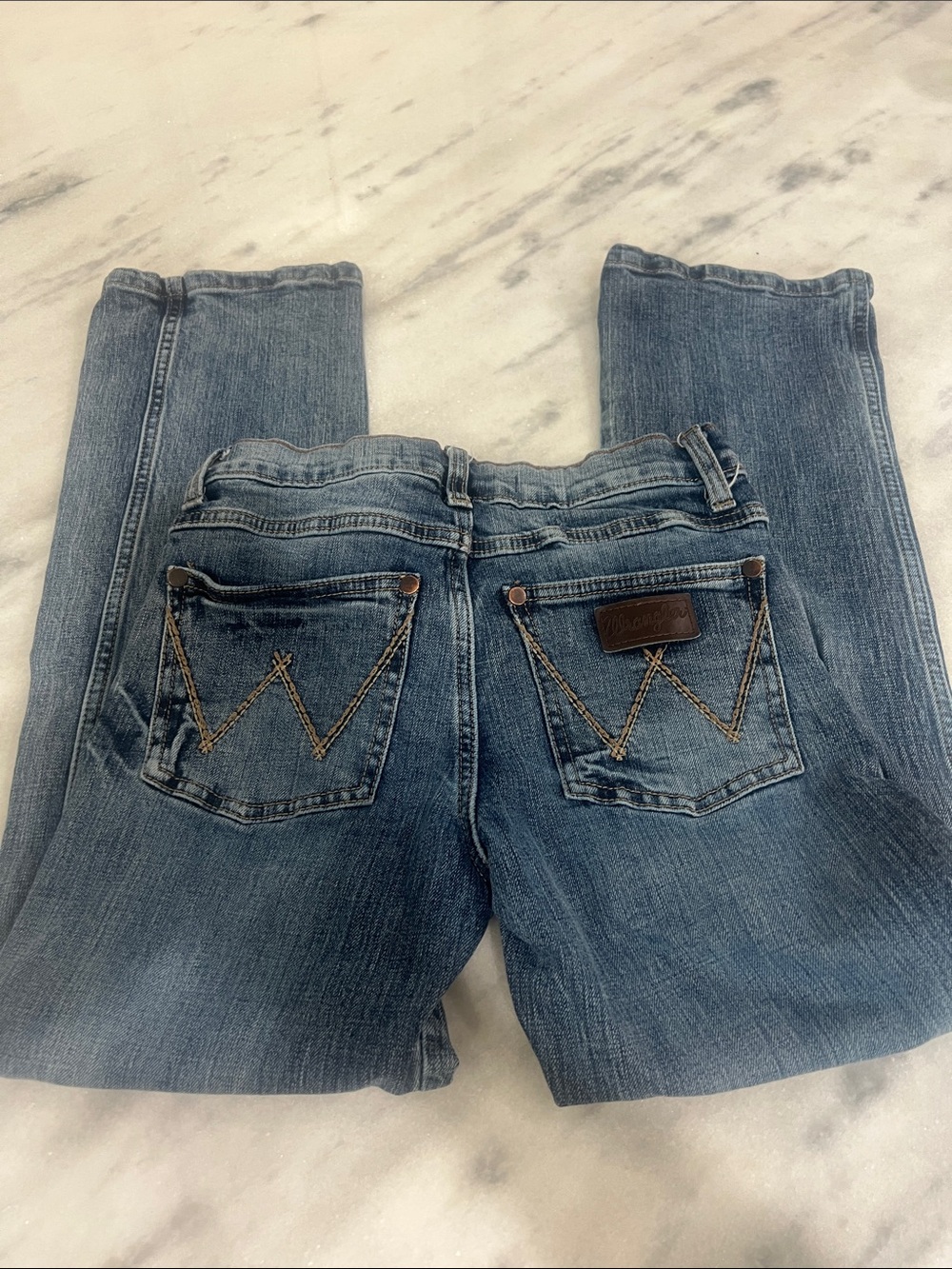Wrangler Retro Relaxed Boot sz 10 R. Blue Denim Jeans